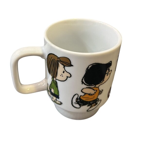 Peanuts 2021 Stackable Ceramic Mug Featuring Snoopy & Friends - Picture 3 of 4